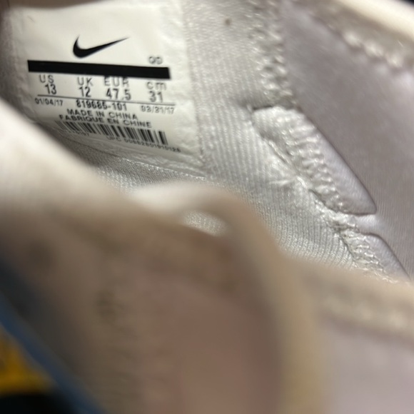 Nike Air Huarache size 13 - Picture 13 of 16